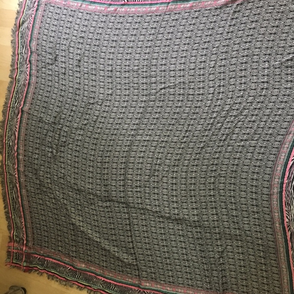 Multi-Colored Express Scarf - Picture 3 of 4